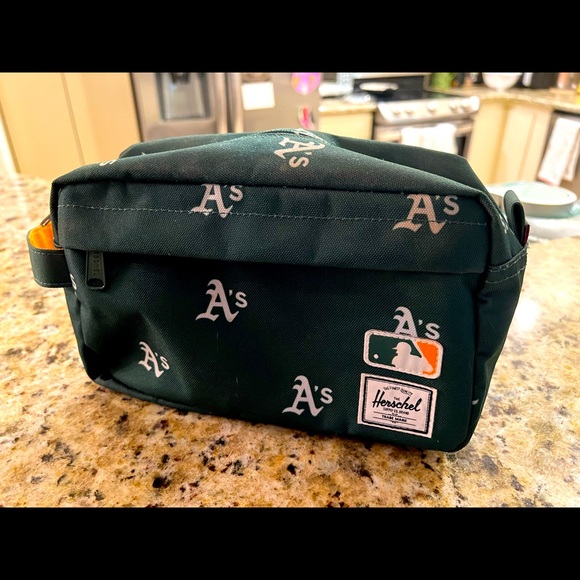 Hershel Oakland A’s toiletry bag - Picture 1 of 4